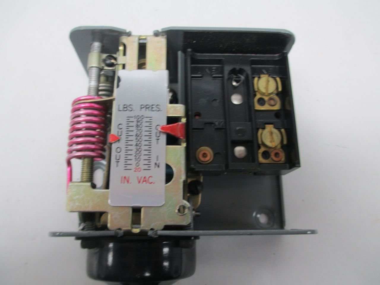 Amazon.com: Johnson Controls P70AA-5 NEW PRESSURE CONTROL LBS
